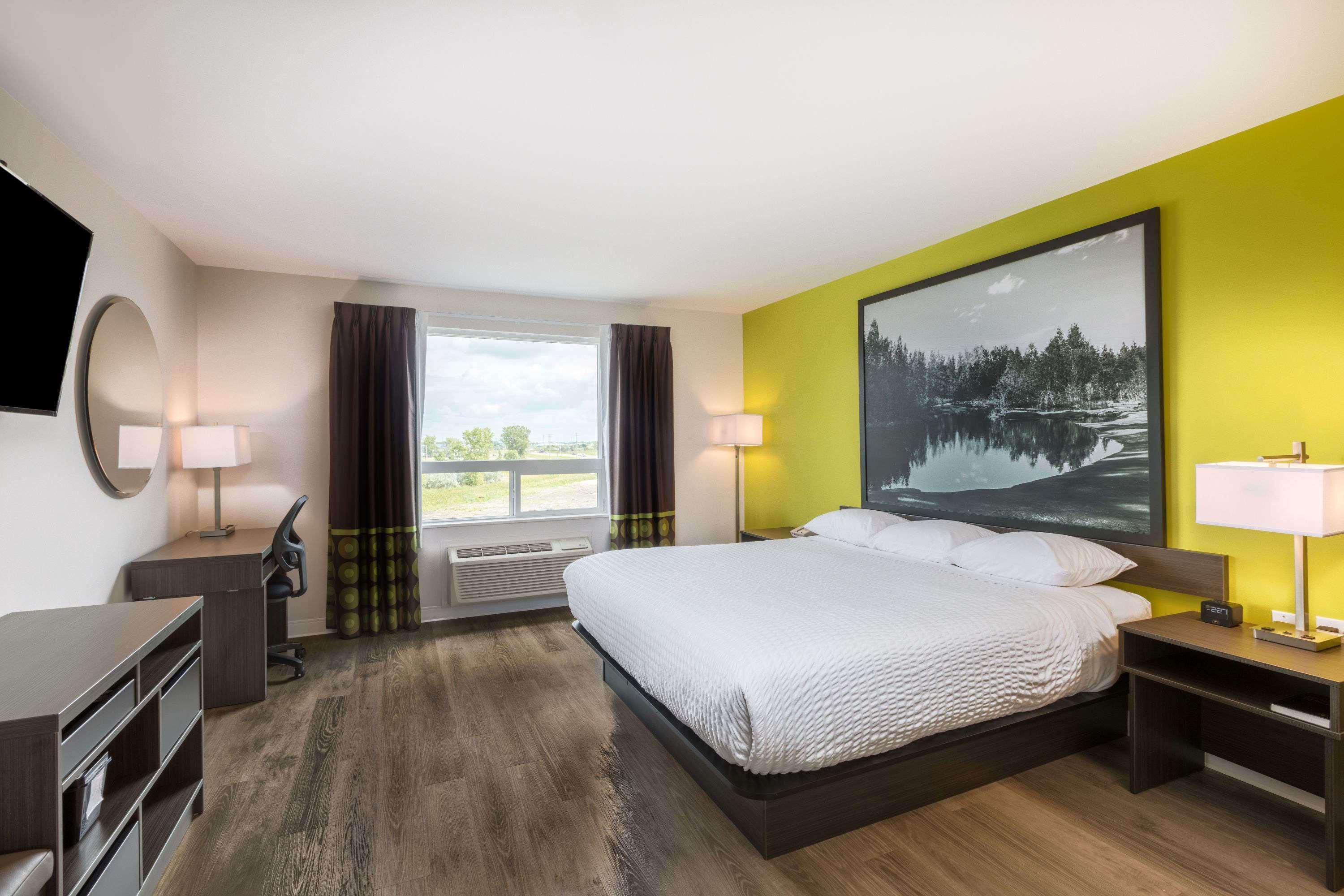 Super 8 By Wyndham Winnipeg East Mb Екстер'єр фото