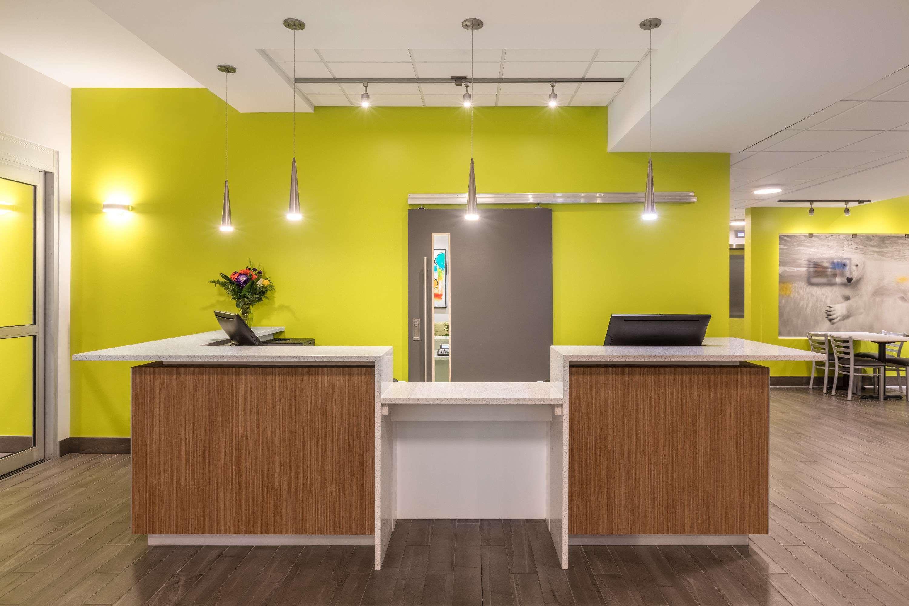 Super 8 By Wyndham Winnipeg East Mb Екстер'єр фото