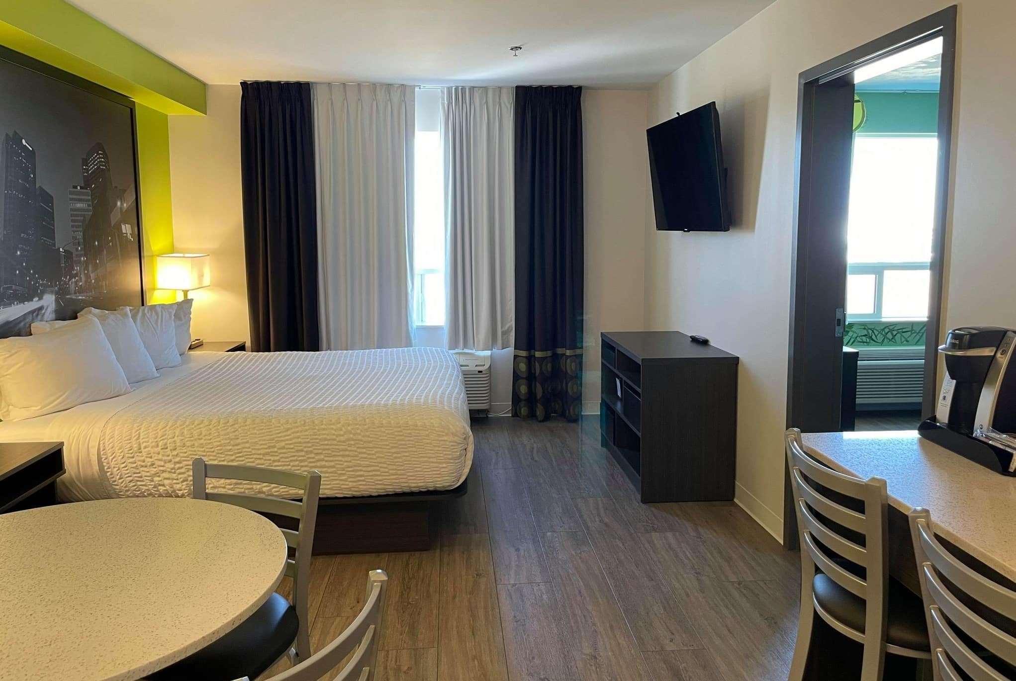 Super 8 By Wyndham Winnipeg East Mb Екстер'єр фото